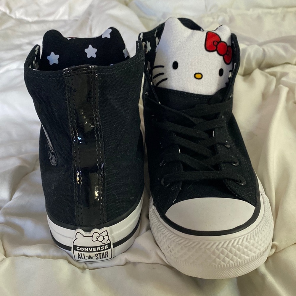 Converse Hello Kitty black in color. Size 7.5. Never worn***